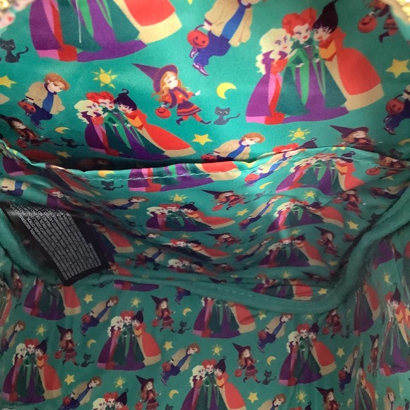 NEW! Loungefly DISNEY Hocus Pocus Sanderson Sisters’ House Mini Backpack D22 - Picture 8 of 14